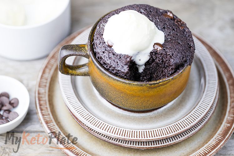 chocolate keto mug cake
