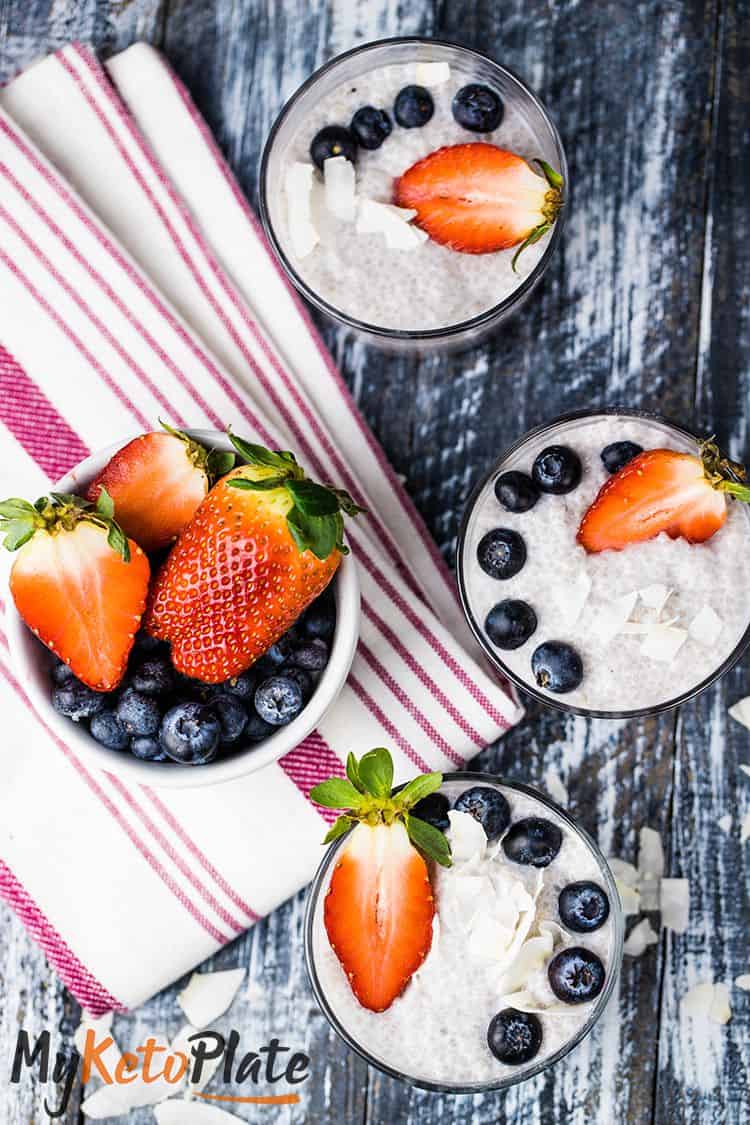 easy low carb pudding with fruits