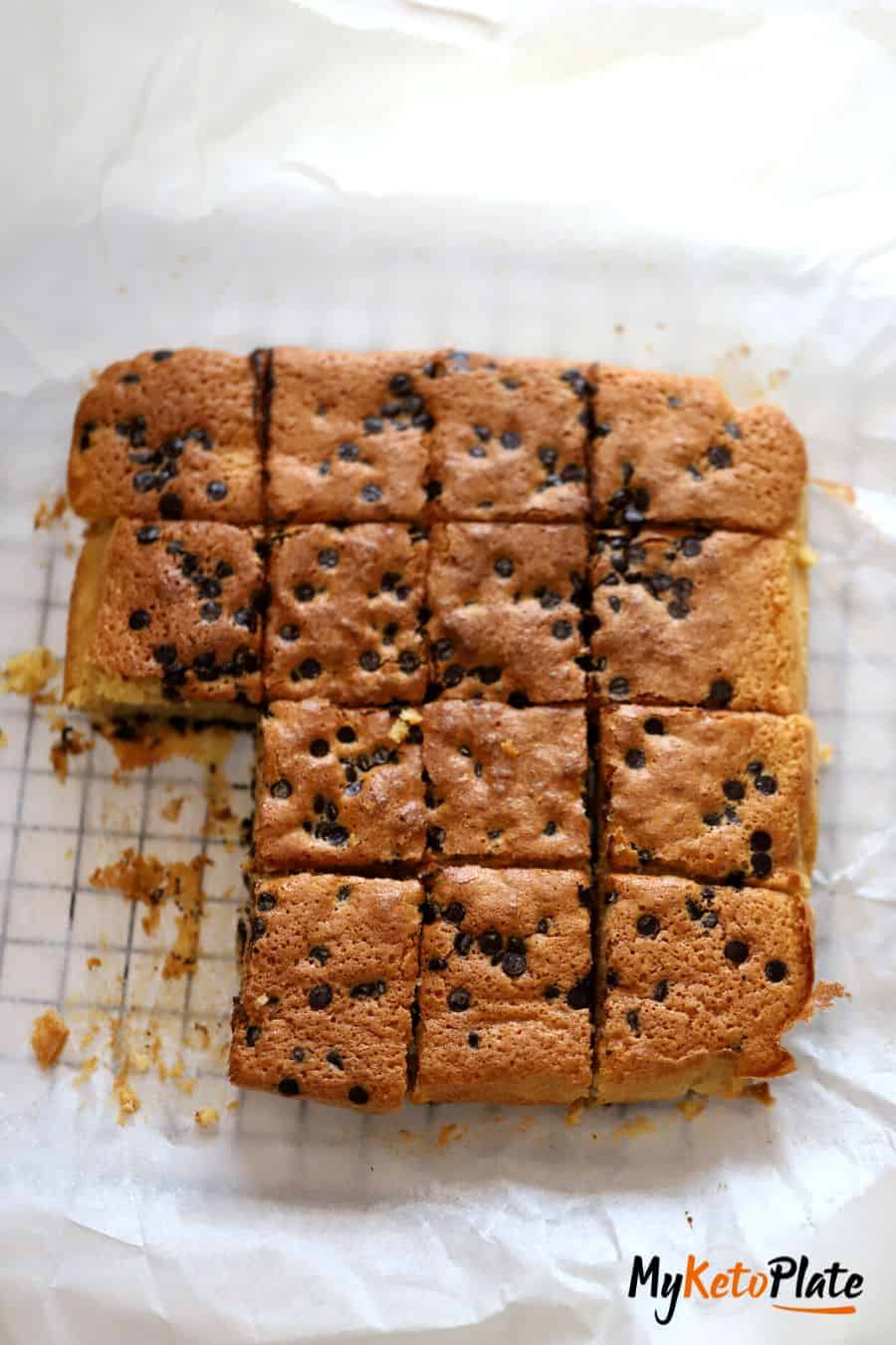 baked keto blondies recipe with almond flour and coconut flour