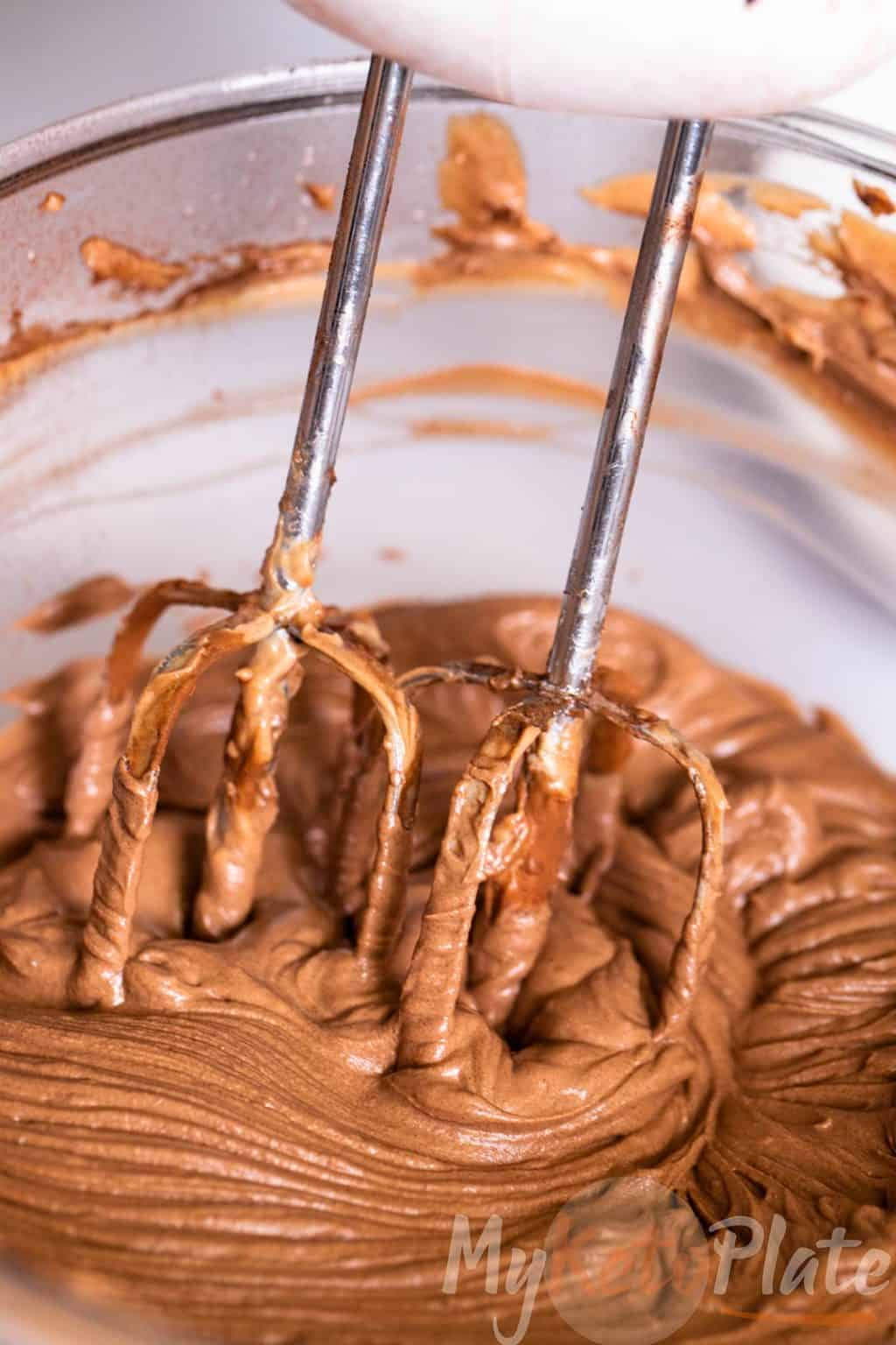 Easy Keto Chocolate Frosting (5 Minute Recipe) MyKetoPlate