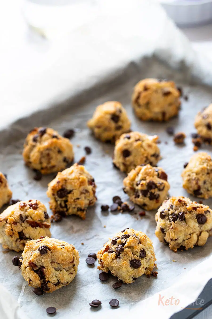 keto cookies recipe with hazelnuts and coconut