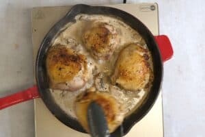 How To Make creamy mushroom chicken thighs