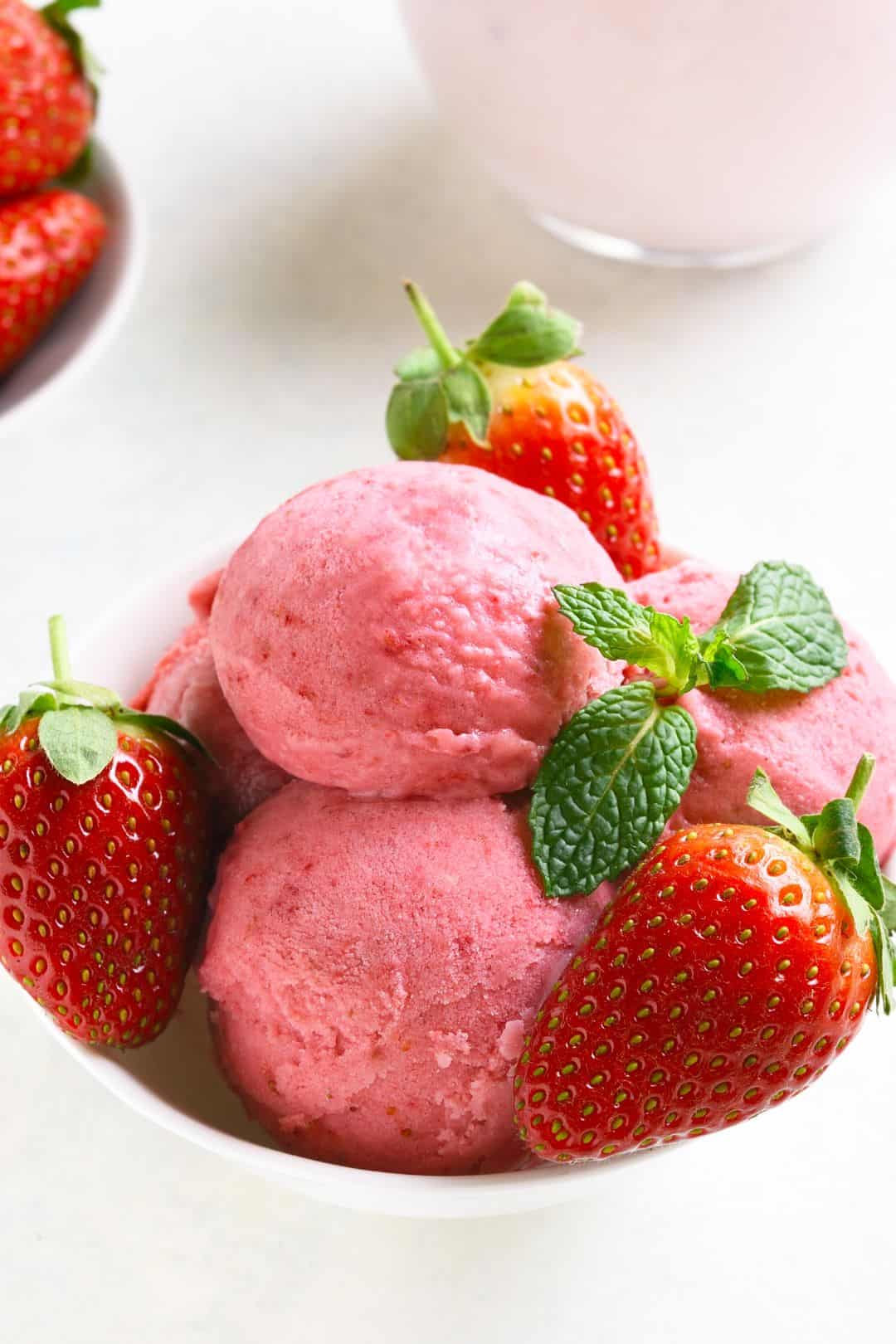 keto strawberry ice cream in a bowl myketoplate