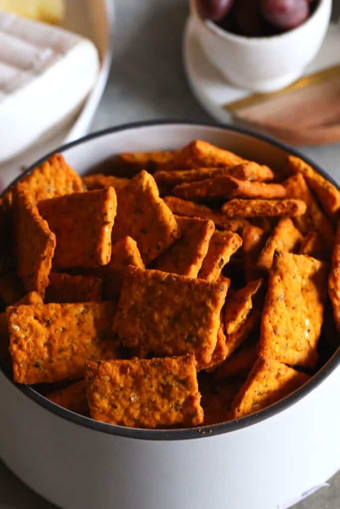 Keto Crackers Best Low Carb Crackers MyKetoPlate