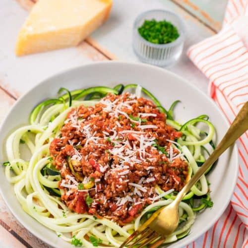easy bolognese sauce with zucchini noodles